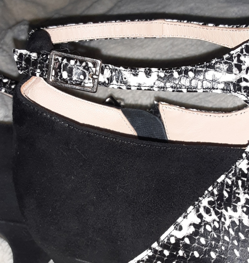 Shoes - Picture 3 of 10